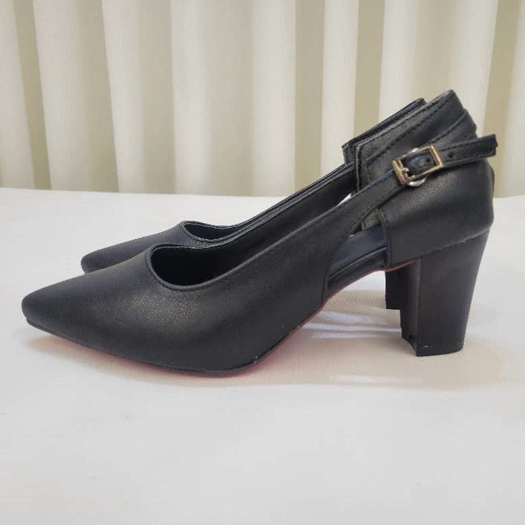 کفش پاشنه بلند زنانه